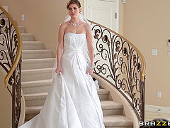 Horny Bride Gets Fucked Hardcore Doggystyle By A Wedding Photographer