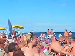 Ebony Public Beach - Any Beach Porn and Tan Girls Nude